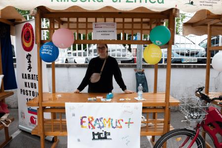 Parada učenja-77-min